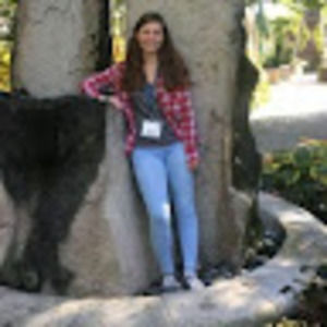 Meet your Posher, Hannah